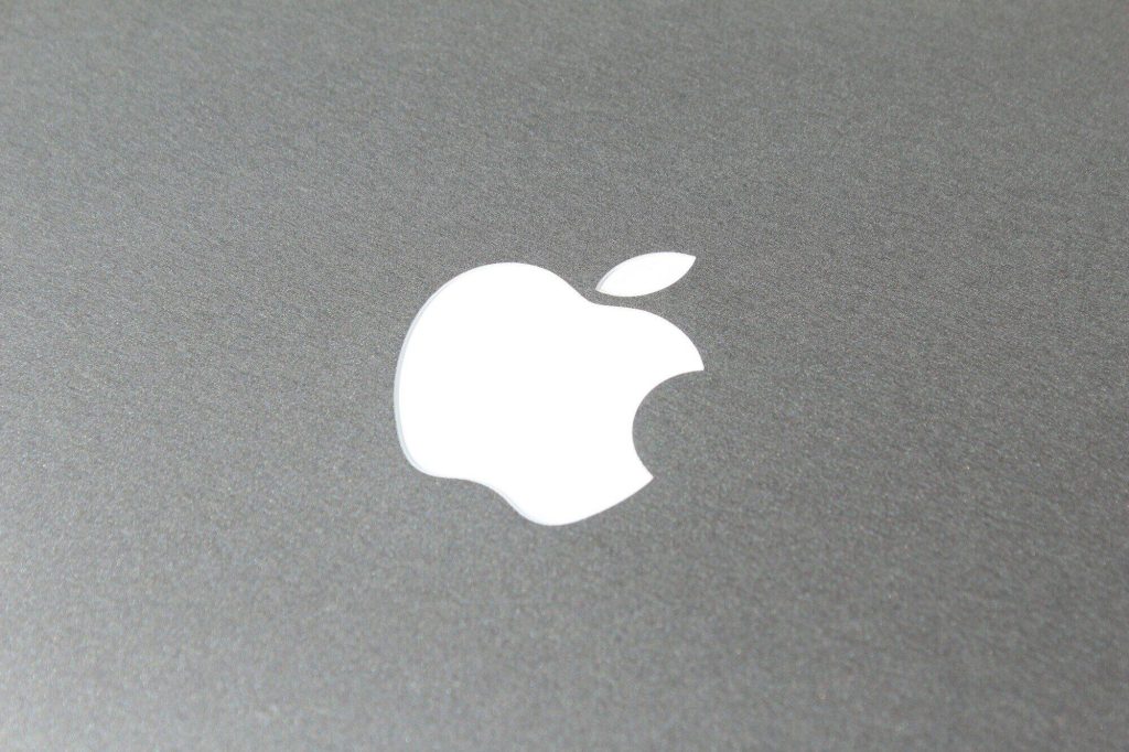 67ab3c7f854c96cd988aadaf apple macbook logo